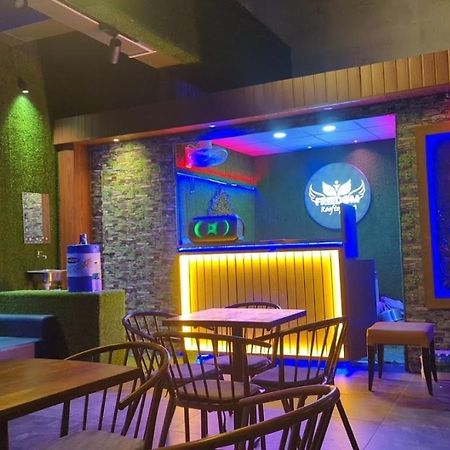 Hotel The Lowell スーラト エクステリア 写真