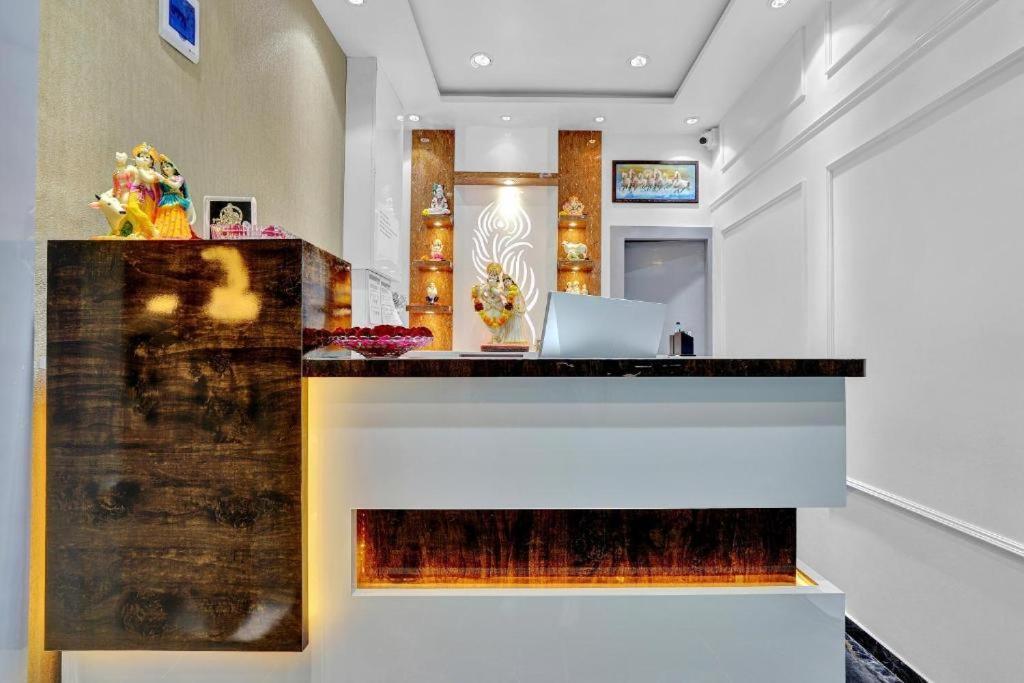 Hotel The Lowell スーラト エクステリア 写真