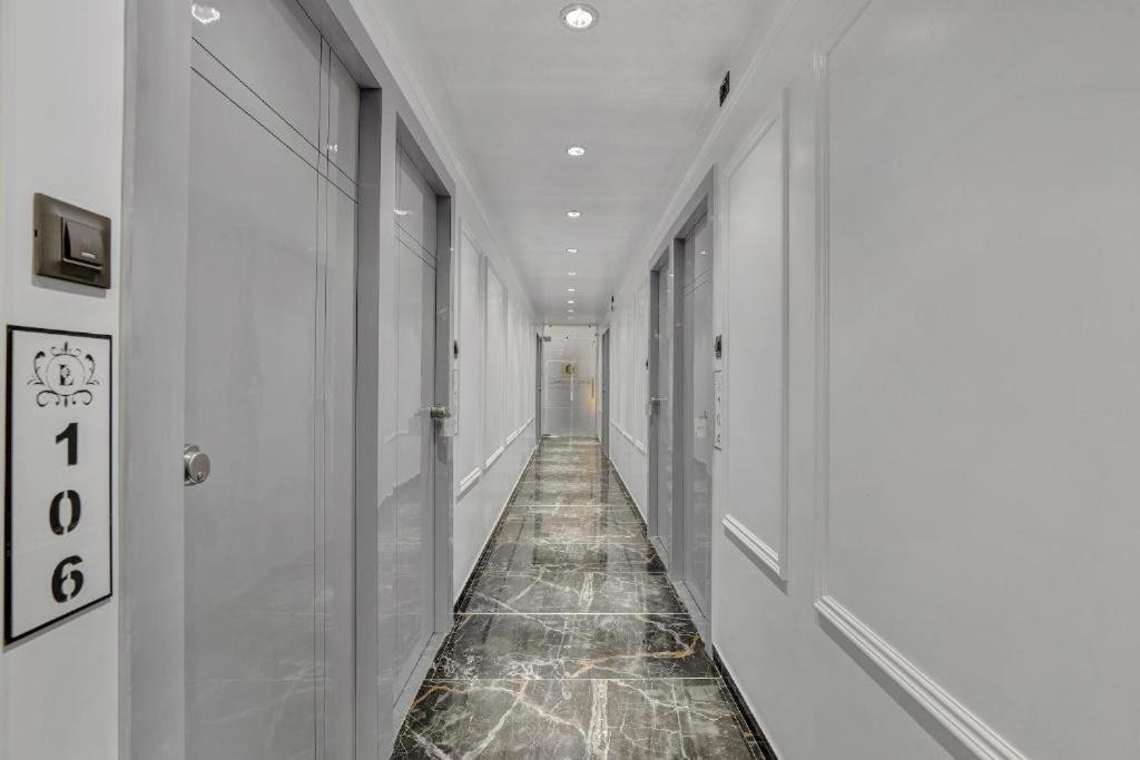 Hotel The Lowell スーラト エクステリア 写真
